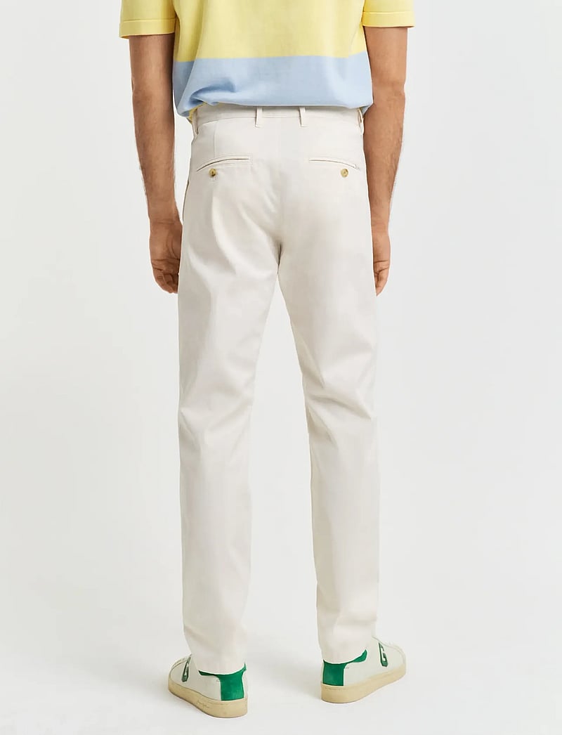 GANT - SLIM SUNFADED CHINOS - chinos - cream - 3