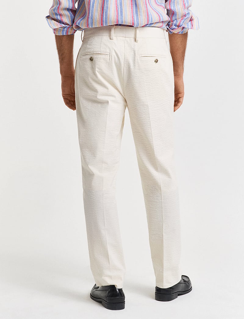 GANT - SLIM TAPERED SEERSUCKER SUIT PANTS - chinos - cream - 3