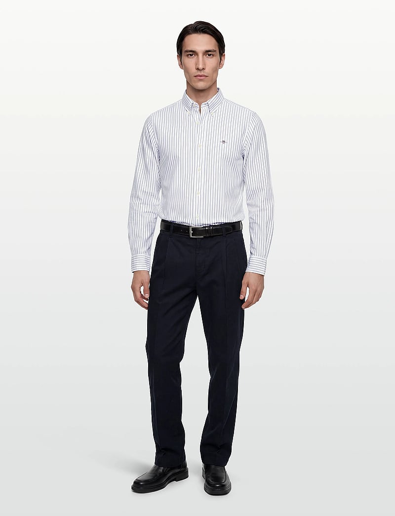 Gant - REL LIGHT CANVAS CHINOS - anzugshosen - evening blue - 0