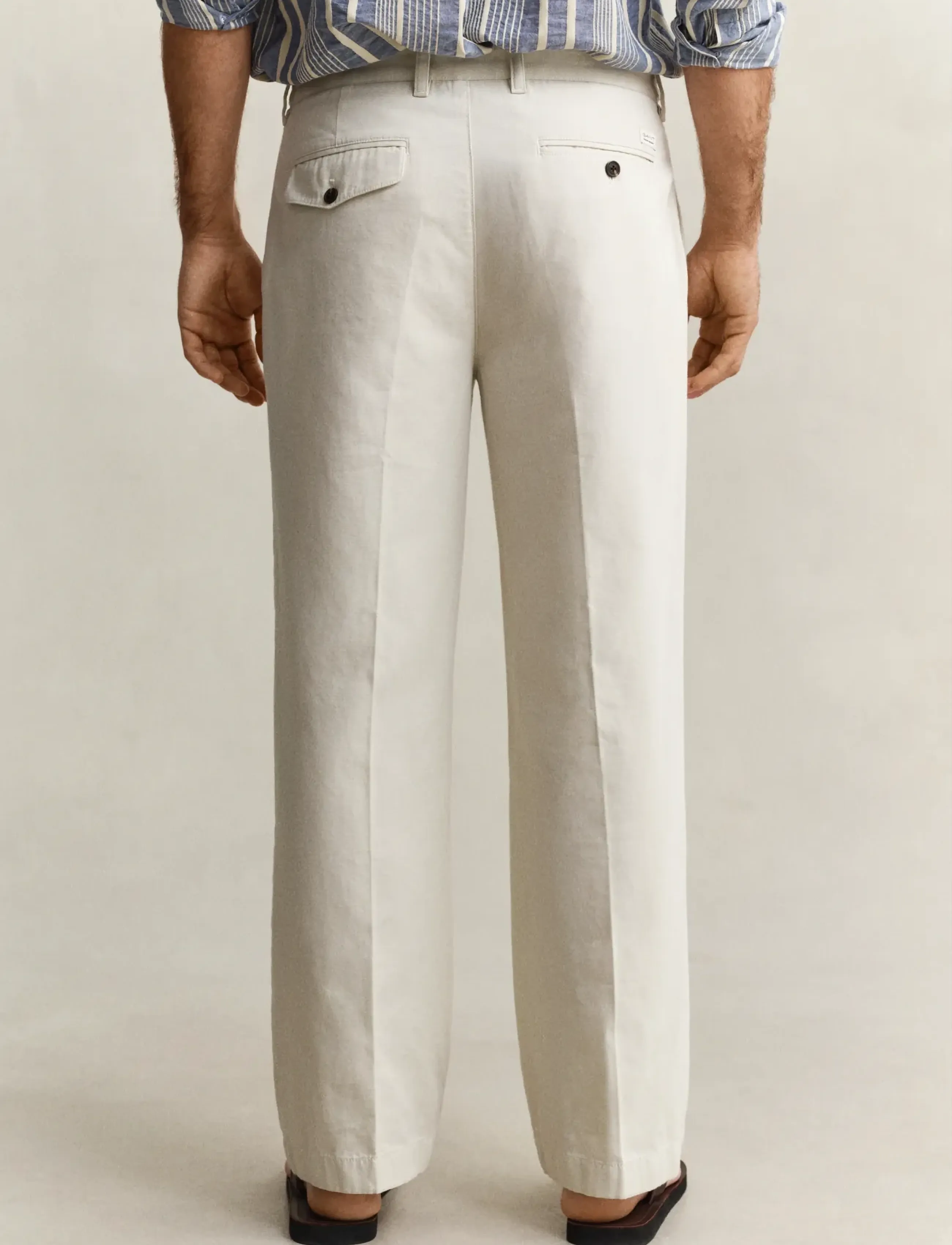 Gant - REL LIGHT CANVAS CHINOS - suit trousers - sand - 2