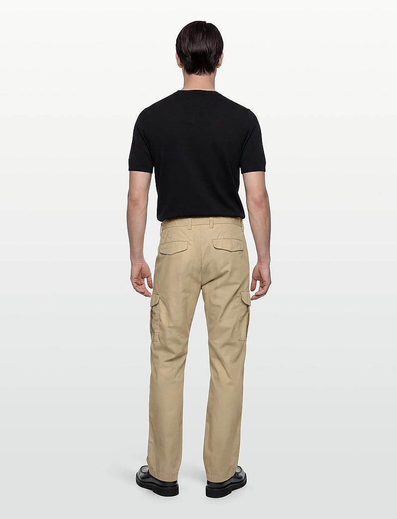 Gant - REG LIGHT COTTON CARGO PANTS - cargobukser - oat beige - 4