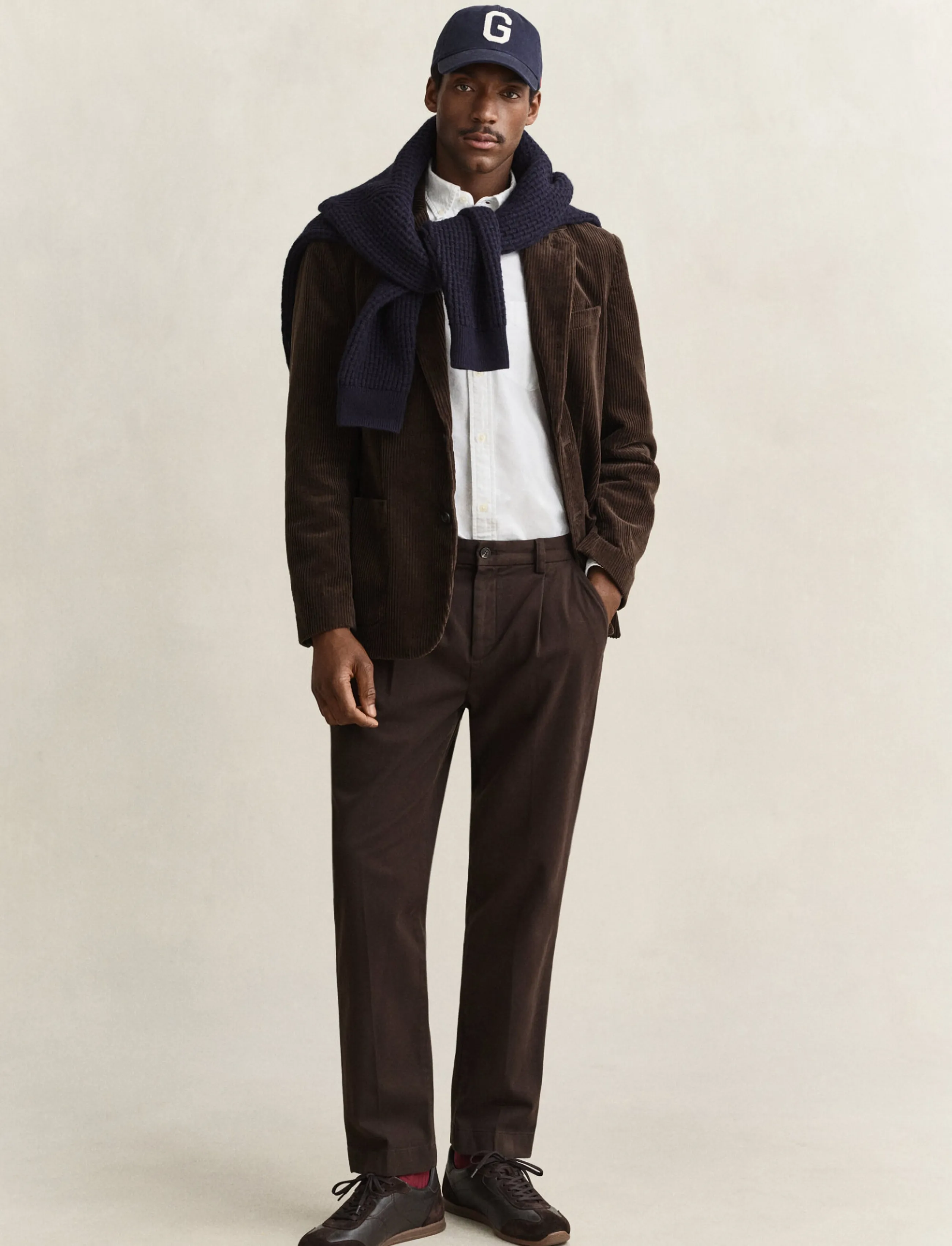 Gant - TAPERED COTTON TWILL CHINOS - black brown - 1