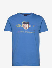 GANT - D2. ARCHIVE SHIELD SS T-SHIRT - kortärmade t-shirts - day blue - 0