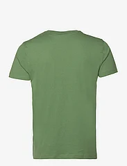 GANT - D2. ARCHIVE SHIELD SS T-SHIRT - kortärmade t-shirts - leaf green - 1