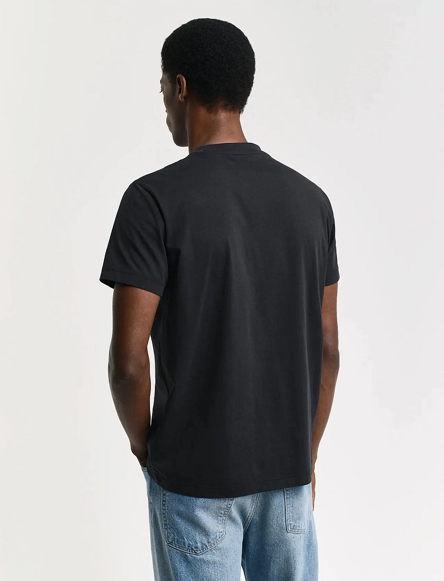 Gant - REG TONAL SHIELD SS T-SHIRT - kortærmede t-shirts - black - 3