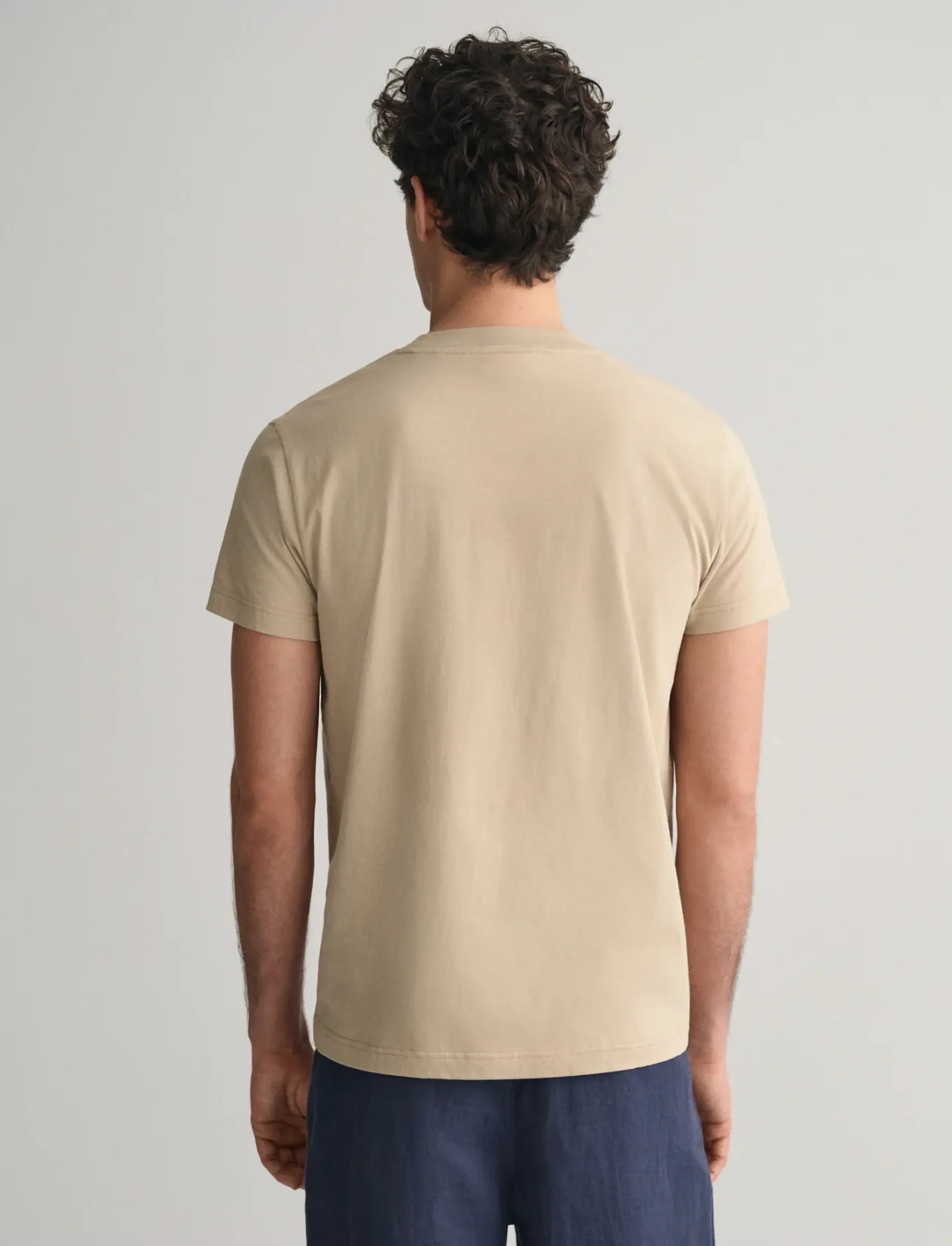 Gant - REG TONAL SHIELD SS T-SHIRT - kortærmede t-shirts - concrete beige - 3