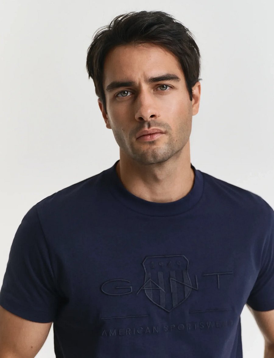 Gant - REG TONAL SHIELD SS T-SHIRT - t-shirts à manches courtes - evening blue - 4