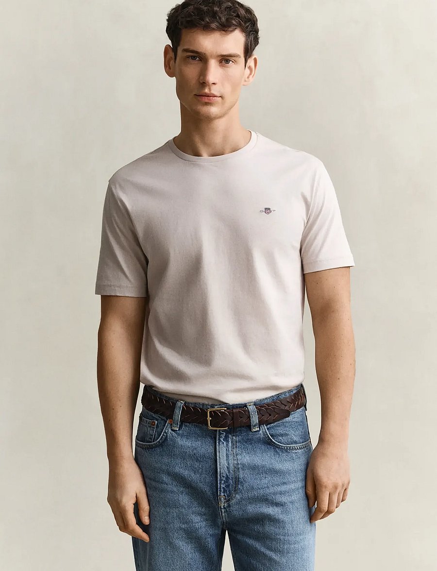 Gant - REG SHIELD SS T-SHIRT - kortærmede t-shirts - clay beige - 0