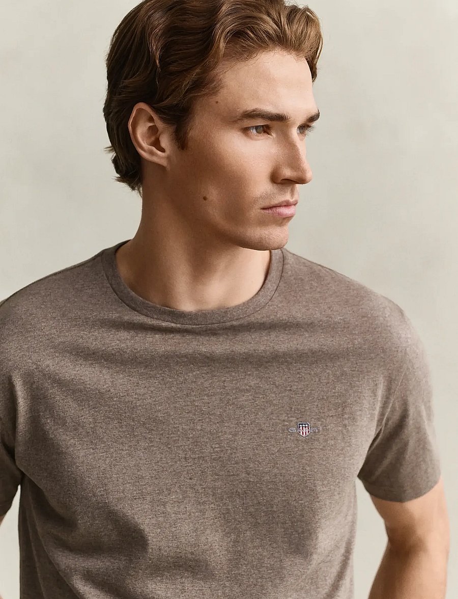 Gant - REG SHIELD SS T-SHIRT - kortærmede t-shirts - dark hazelnut melange - 3