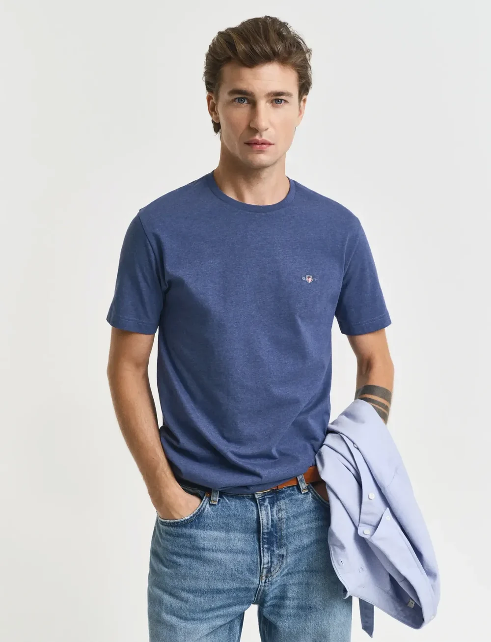 GANT - REG SHIELD SS T-SHIRT - kortærmede t-shirts - dark jeansblue melange - 0