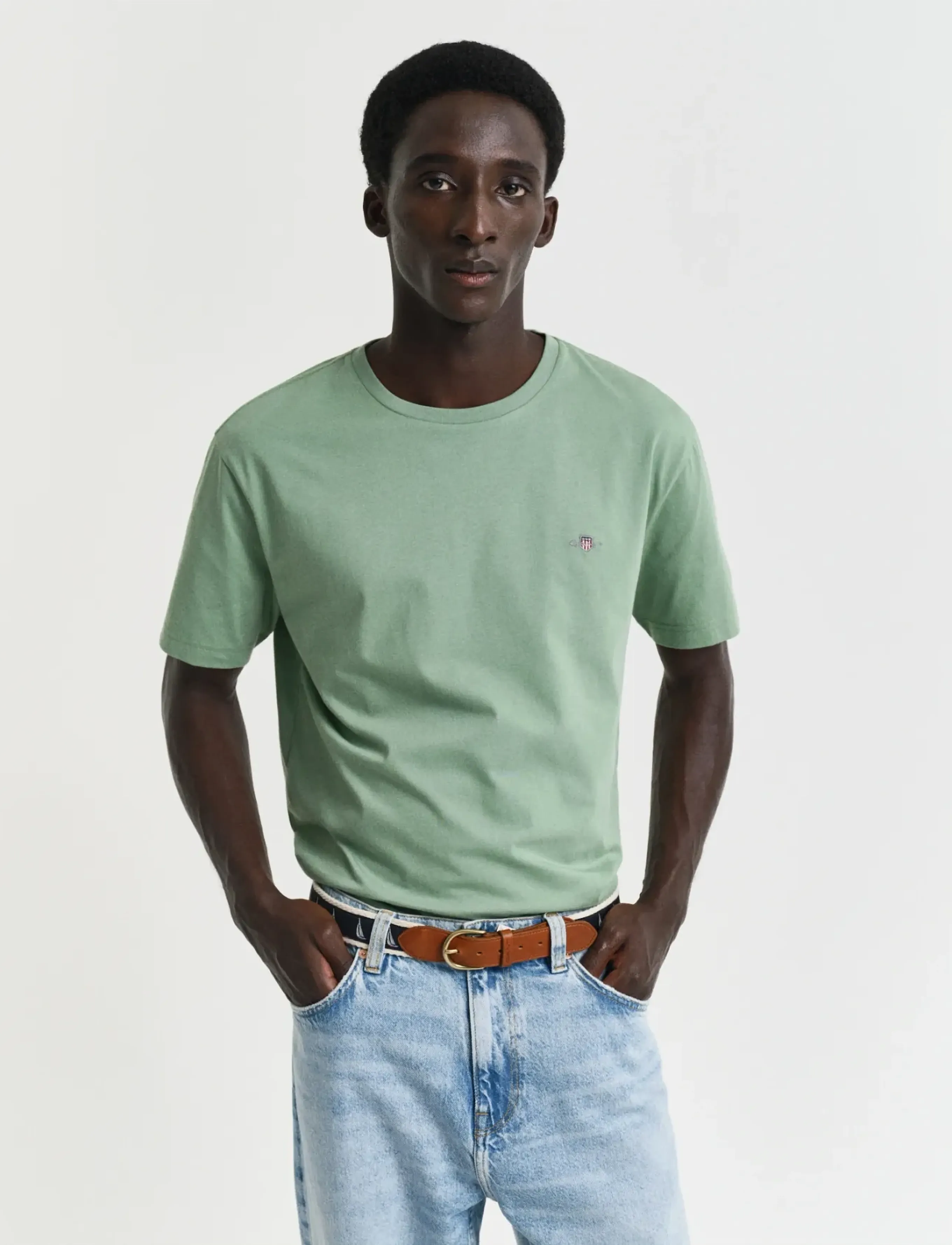 GANT REG SHIELD SS T-SHIRT - Fatnaður - KALAMATA GREEN / khaki/green