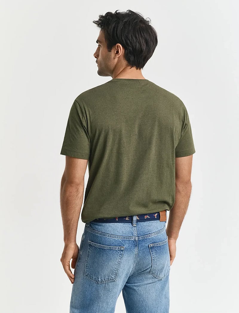 GANT - REG SHIELD SS T-SHIRT - t-shirts - khaki green mel - 2