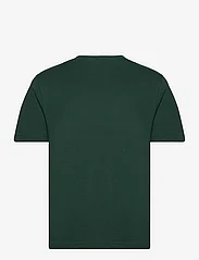 GANT - REG SHIELD SS T-SHIRT - basis-t-skjorter - tartan green - 1
