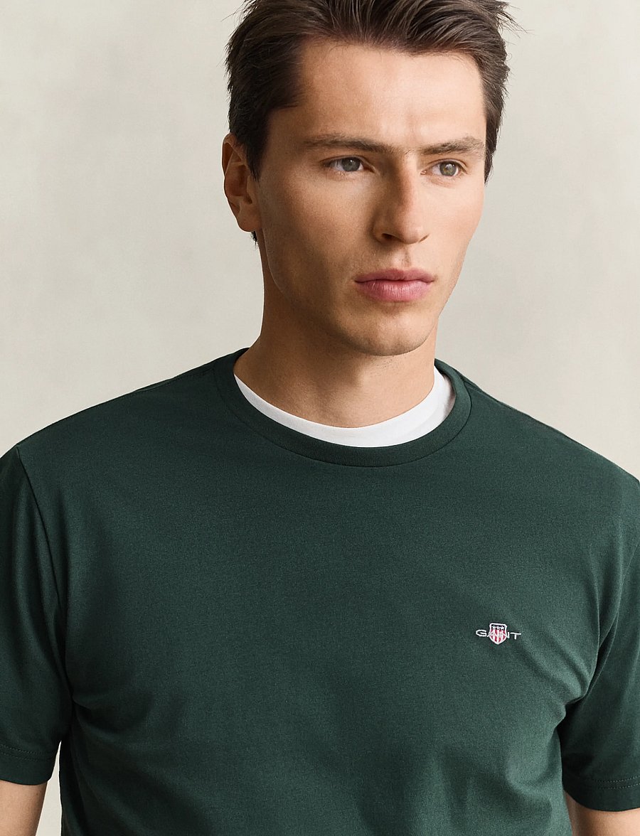 Gant - REG SHIELD SS T-SHIRT - kortærmede t-shirts - tartan green - 4