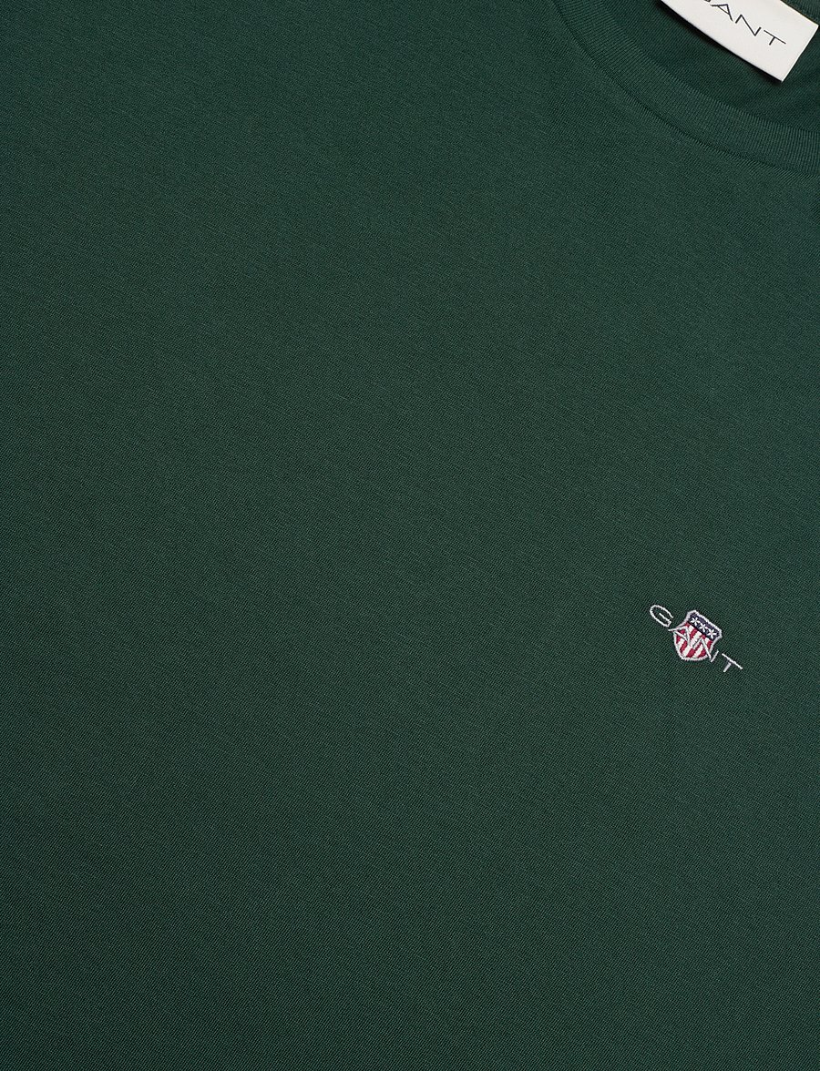 Gant - REG SHIELD SS T-SHIRT - kortærmede t-shirts - tartan green - 5
