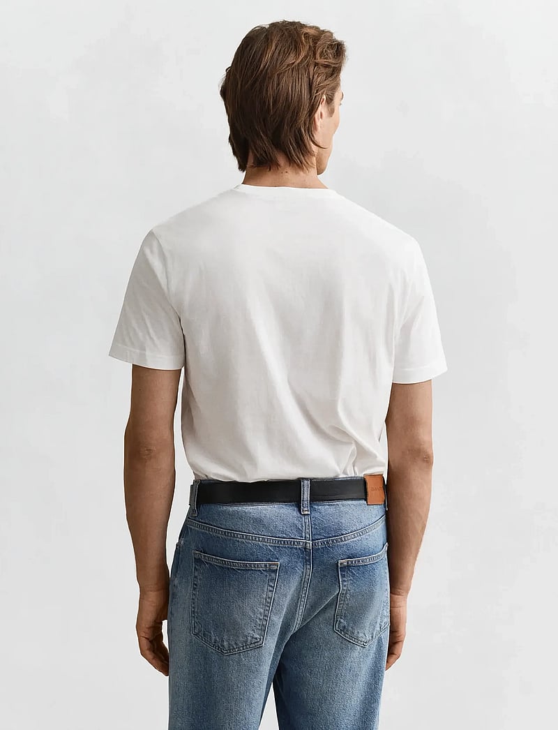 GANT - REG SHIELD SS T-SHIRT - kortærmede t-shirts - white - 3