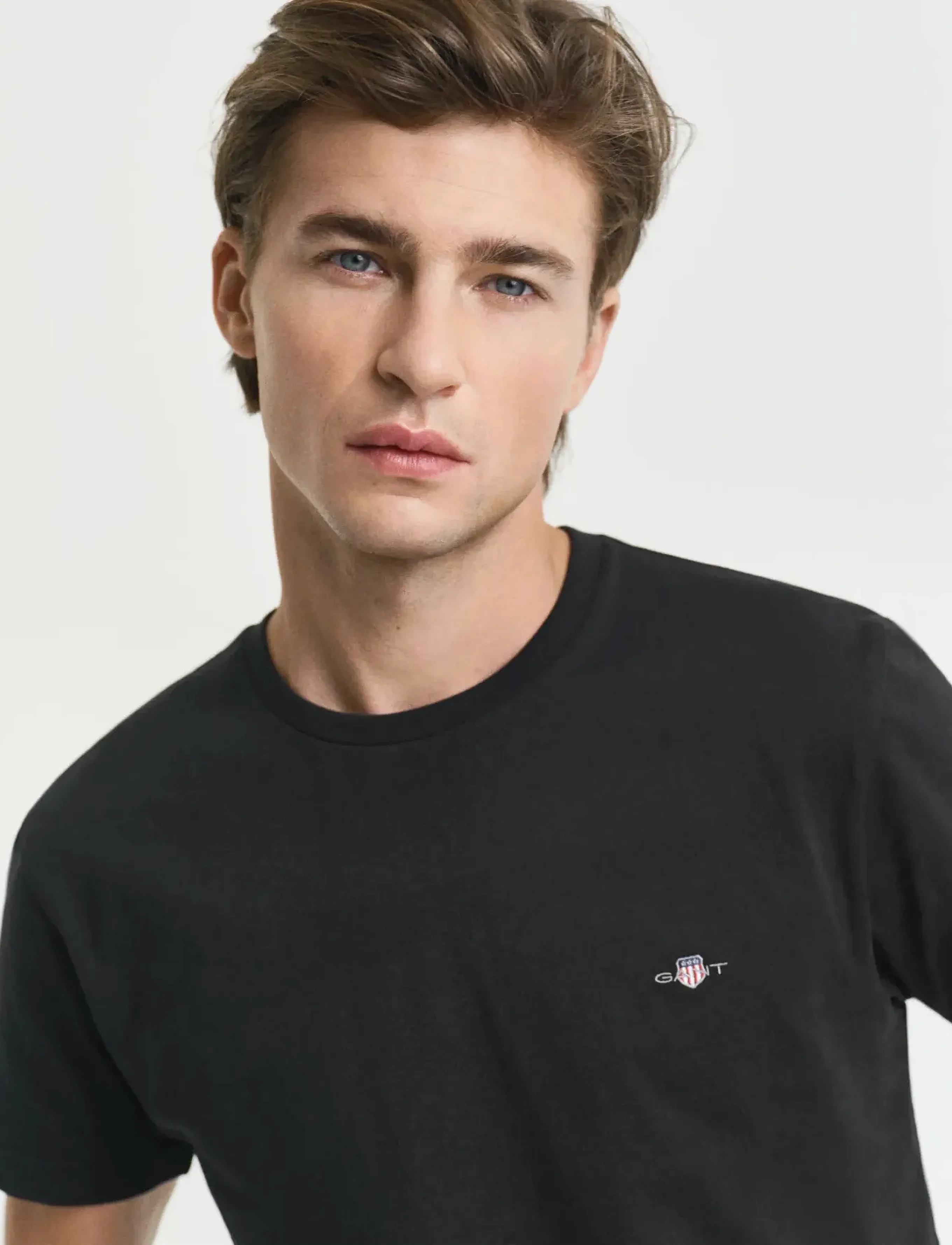 Gant - SLIM SHIELD SS T-SHIRT - lühikeste varrukatega t-särgid - black - 4