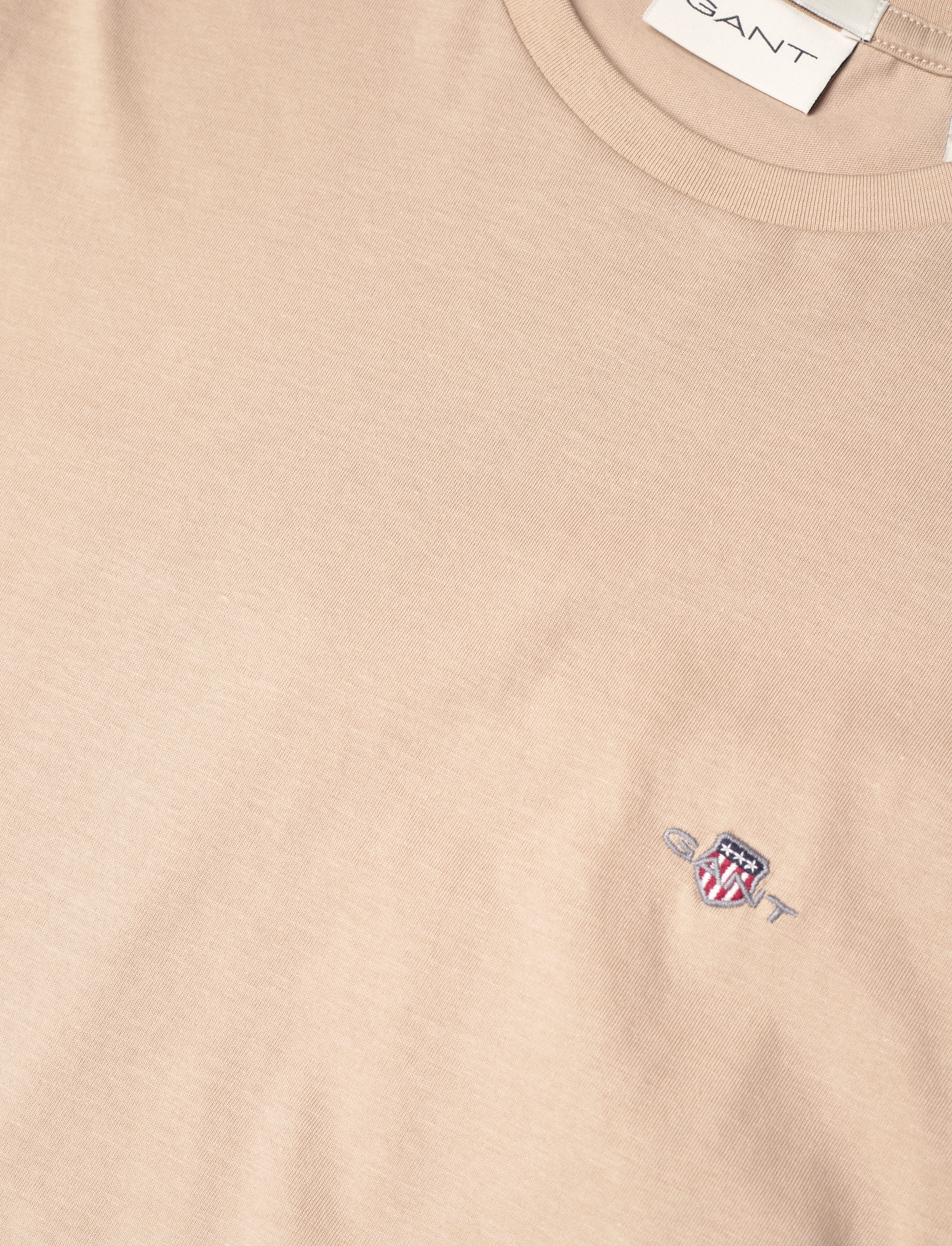 Gant - SLIM SHIELD SS T-SHIRT - short-sleeved t-shirts - dry sand - 2