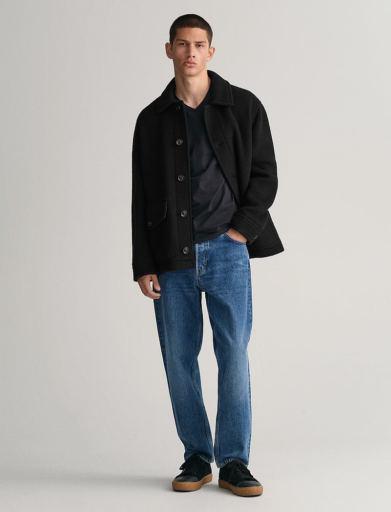 GANT - SLIM SHIELD V-NECK T-SHIRT - v-neck t-shirts - black - 5