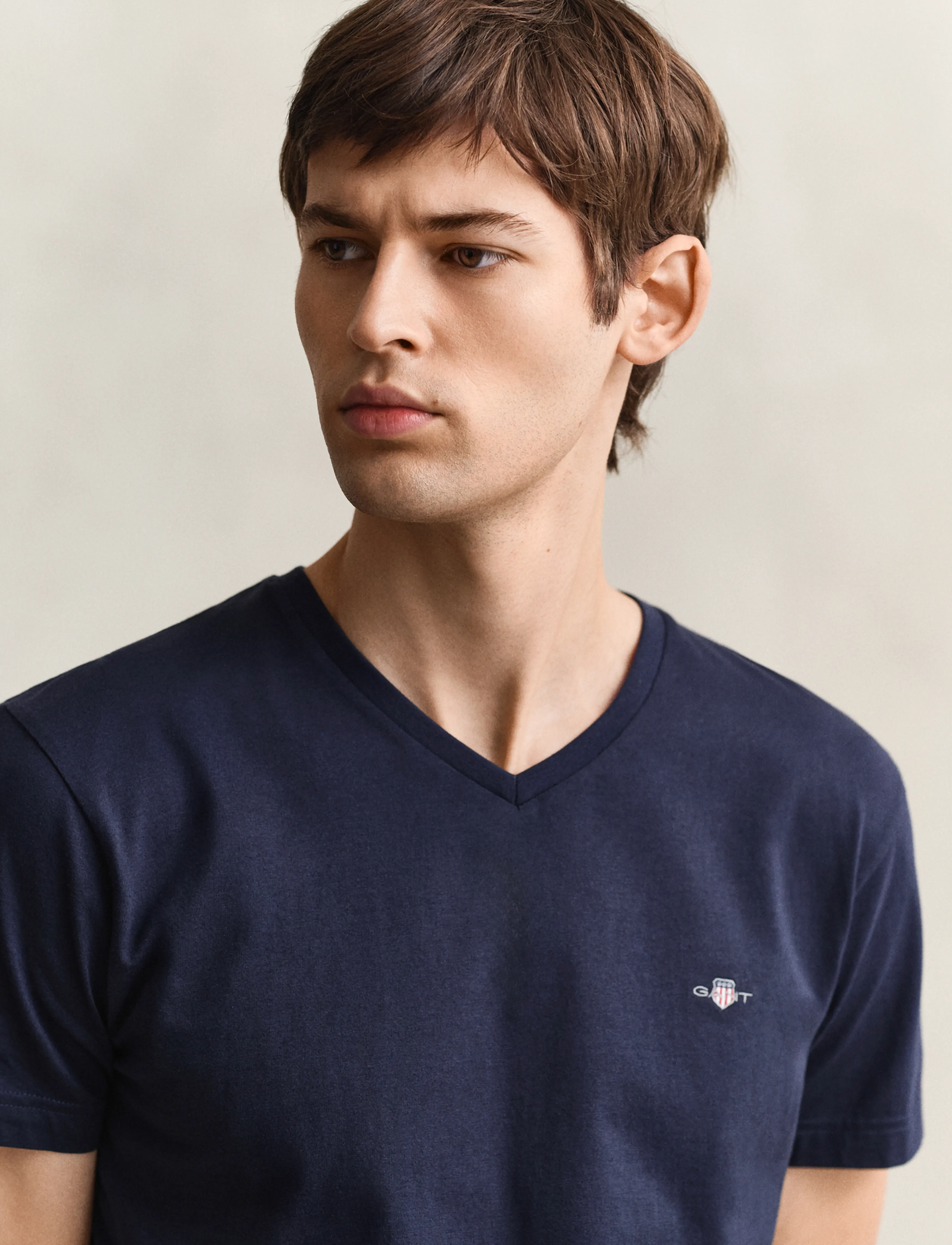 Gant Slim Shield V-Neck T-Shirt herr – bild 5