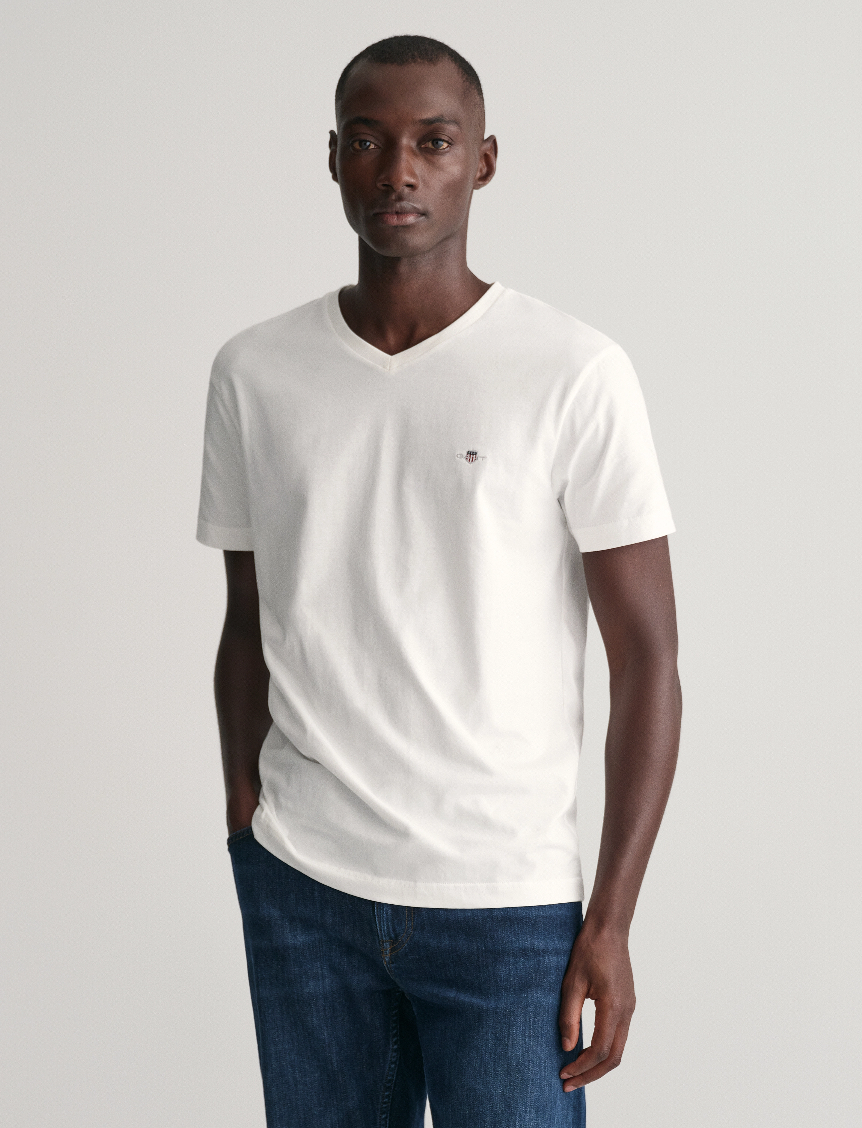Gant Slim Shield V-Neck T-Shirt, XXL, White, T-Shirts > Kortærmede, Herre