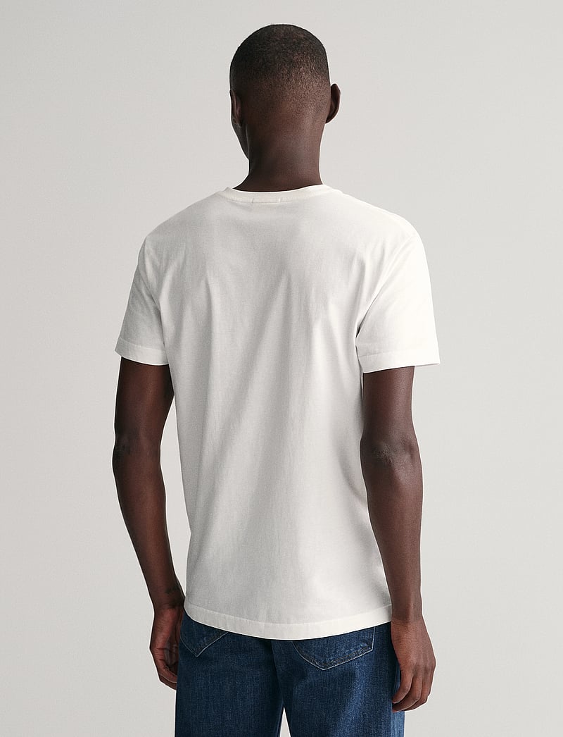 GANT - SLIM SHIELD V-NECK T-SHIRT - v-ringade t-shirts - white - 3