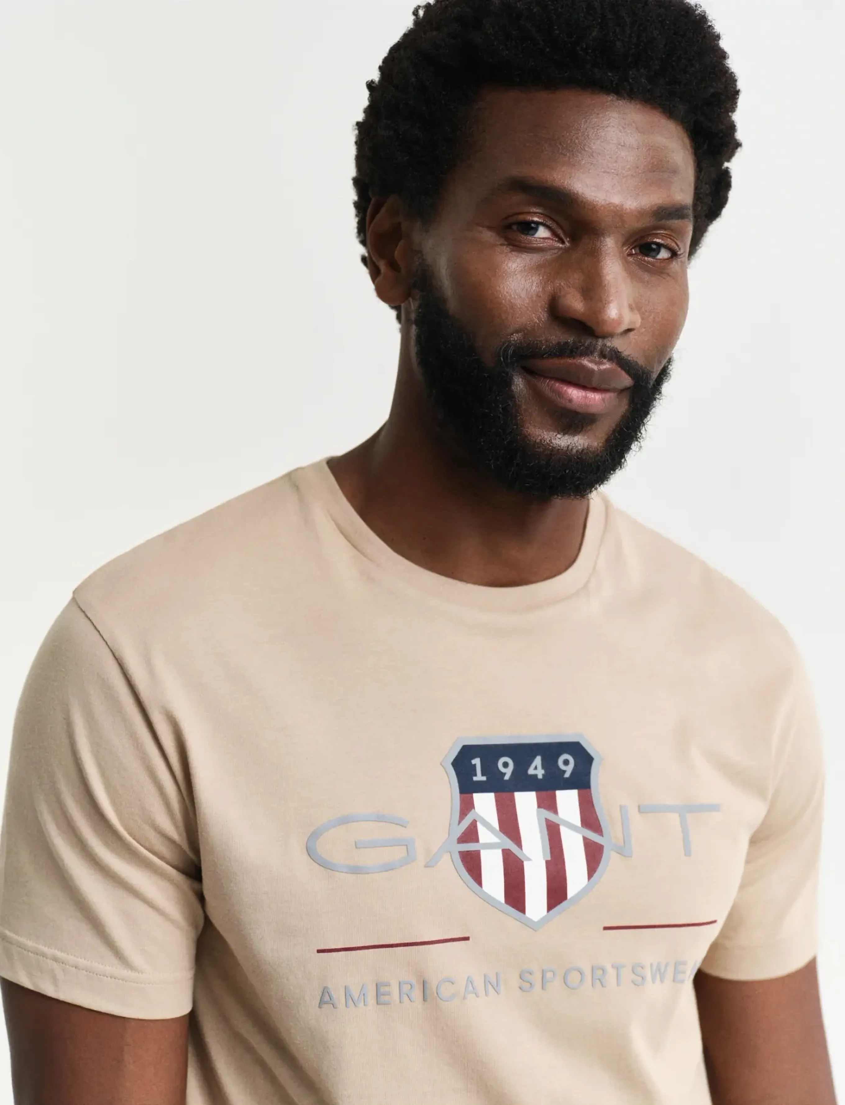 Gant - REG ARCHIVE SHIELD SS T-SHIRT - kortærmede t-shirts - dry sand - 4