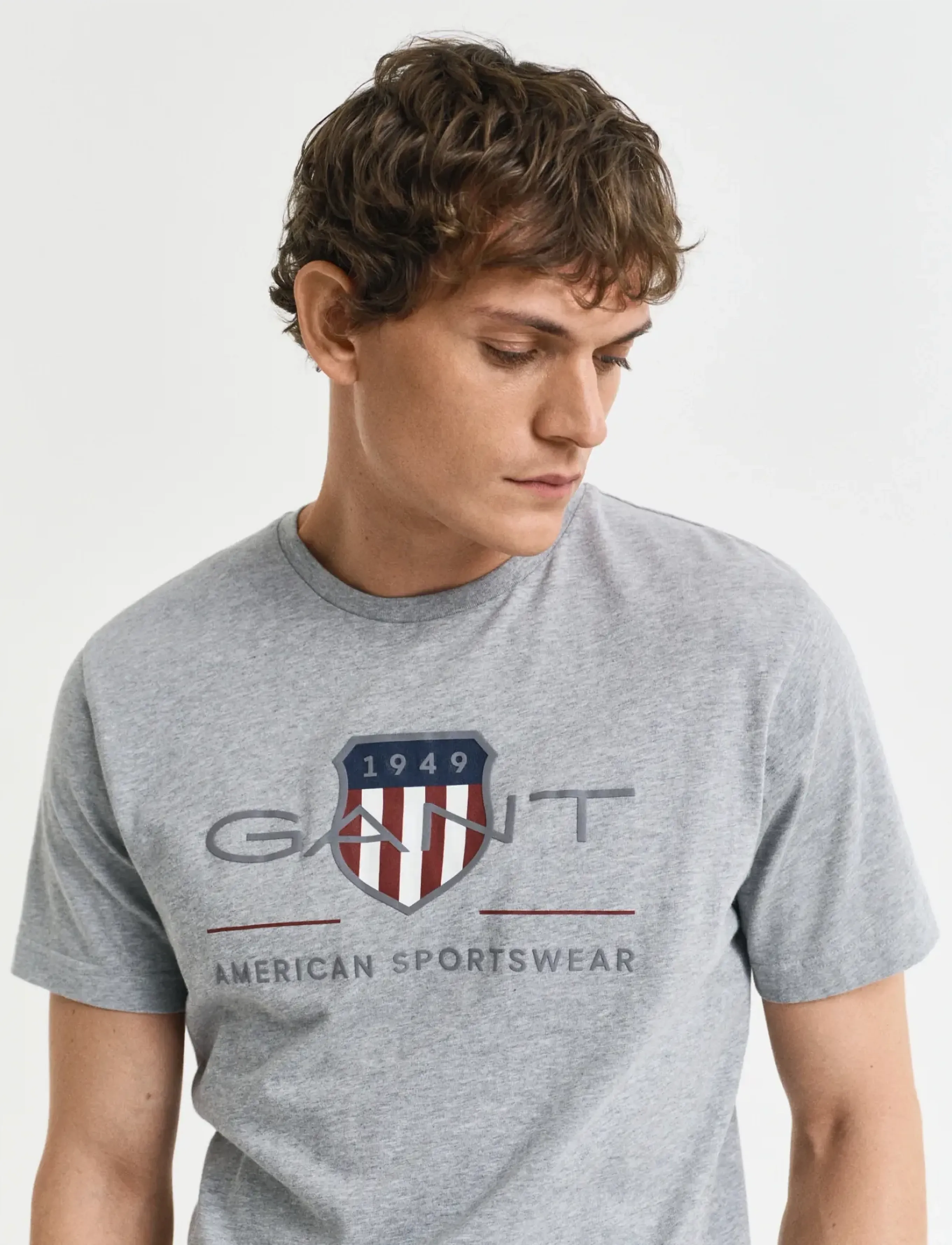 Gant - REG ARCHIVE SHIELD SS T-SHIRT - kurzärmelig - grey melange - 4