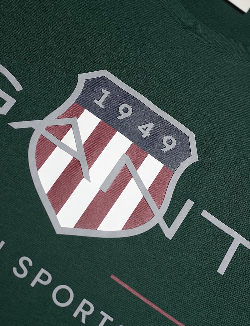 GANT - REG ARCHIVE SHIELD SS T-SHIRT - kortærmede t-shirts - tartan green - 2