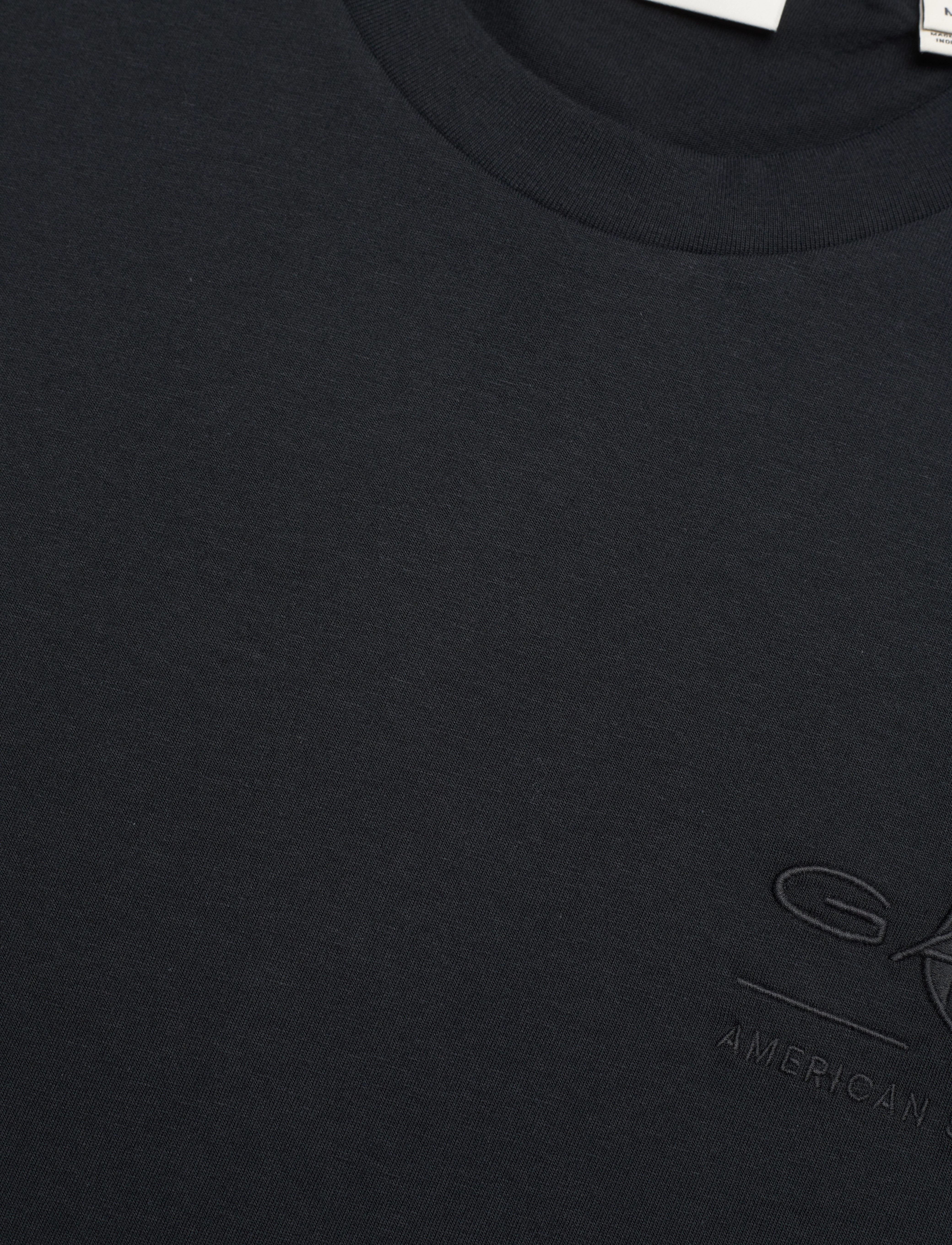 GANT - REG MED TONAL SHIELD SS TSHIRT - black - 2