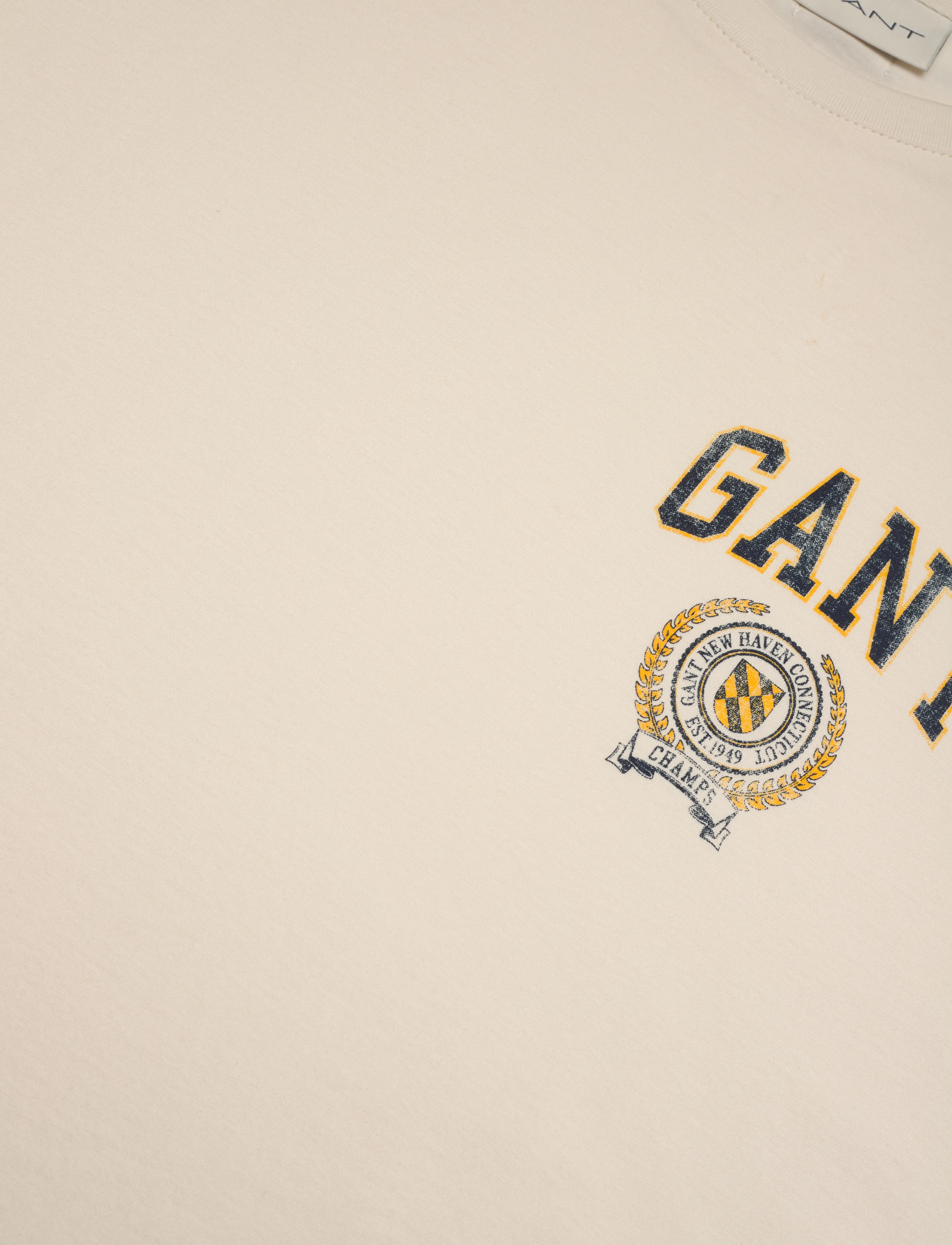 GANT - CREST GRAPHIC TSHIRT - cream - 2