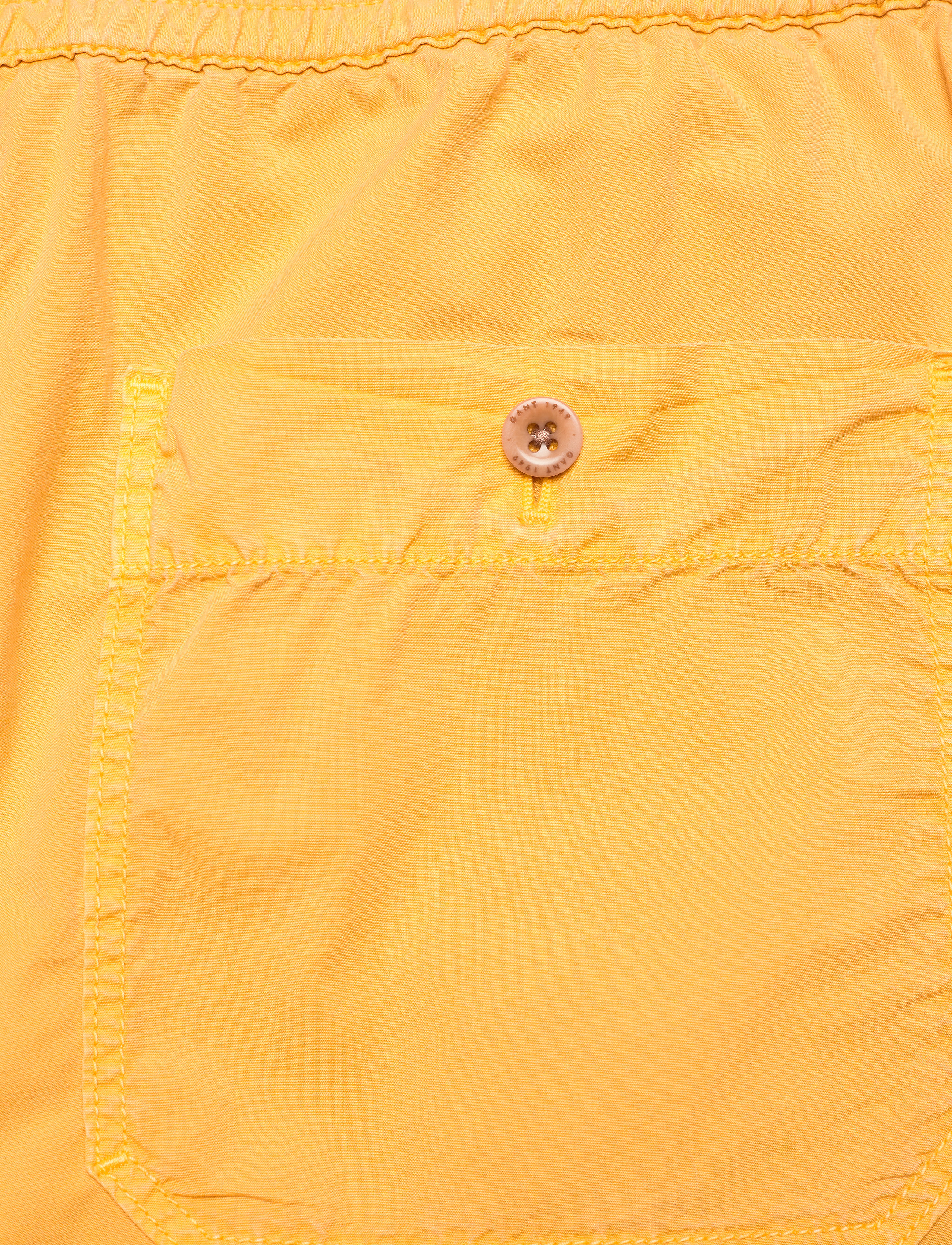 Gant - D1. OVERSIZED COTTON DS SHORTS - casual shorts - gold yellow - 4