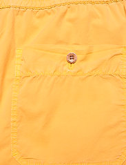 GANT - D1. OVERSIZED COTTON DS SHORTS - kasdienio stiliaus šortai - gold yellow - 4