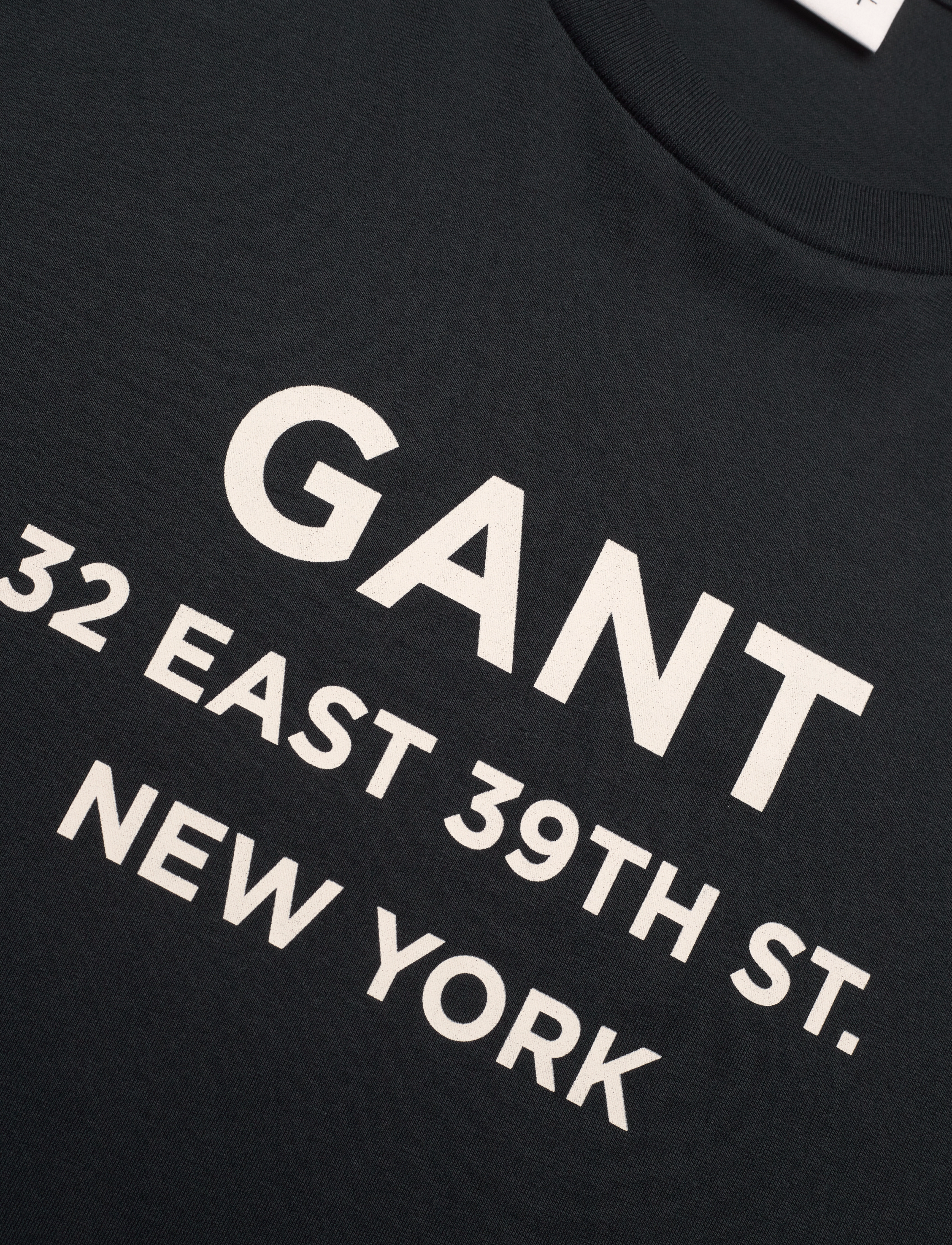 Gant - SMALL GRAPHIC PRINTED T-SHIRT - kortærmede t-shirts - black - 2