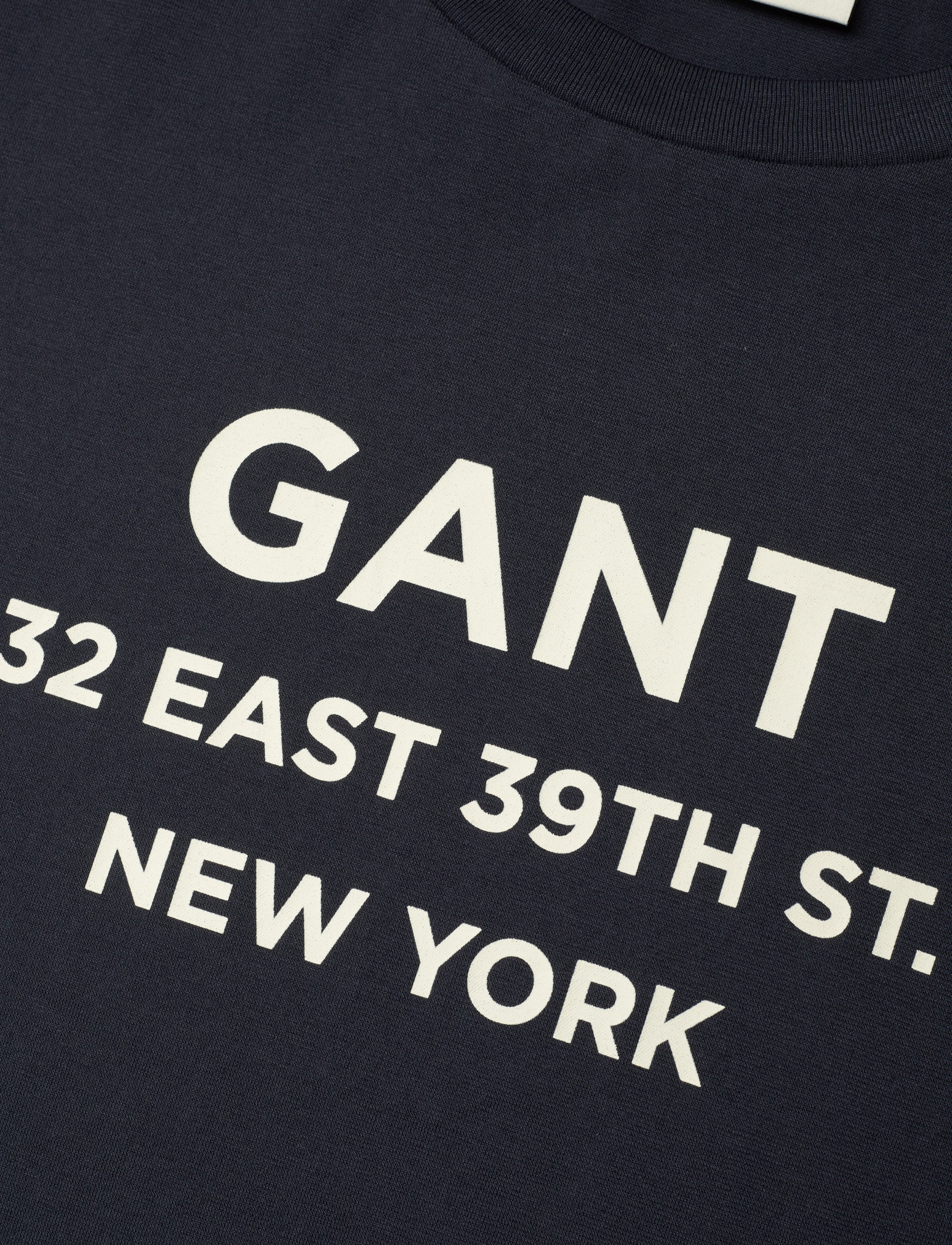 Gant - SMALL GRAPHIC PRINTED T-SHIRT - short-sleeved t-shirts - evening blue - 2