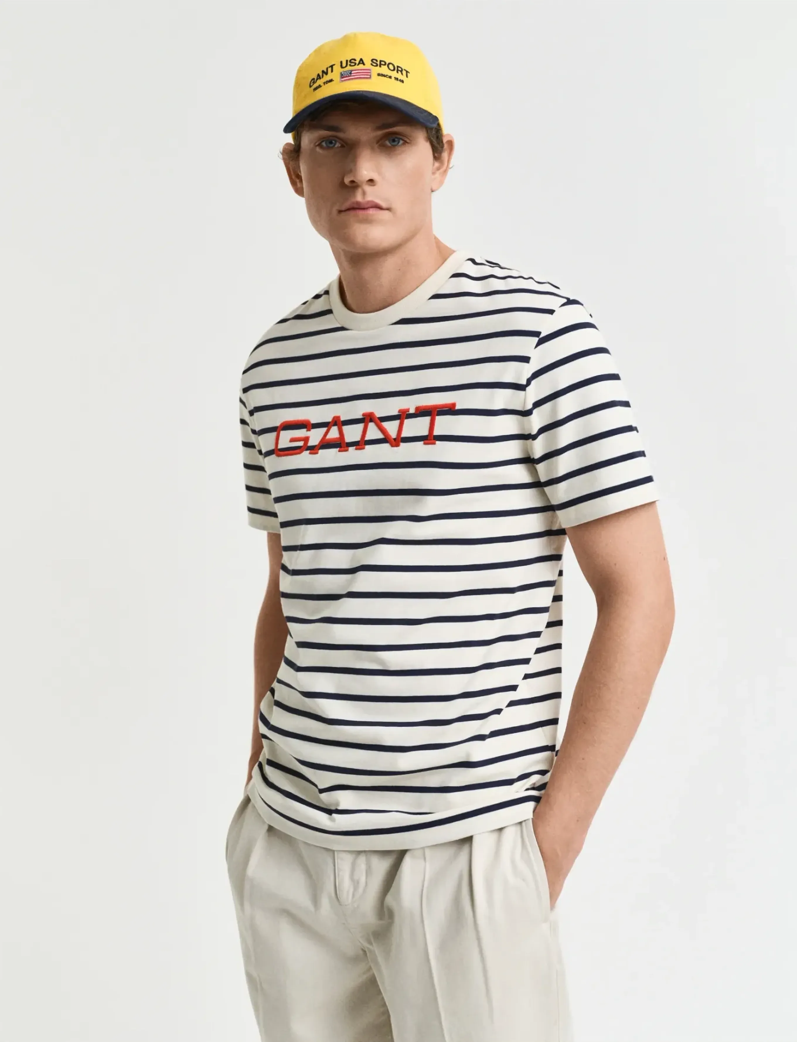 GANT GRAPHIC STRIPED SS T-SHIRT - Tøj - CREAM / cream