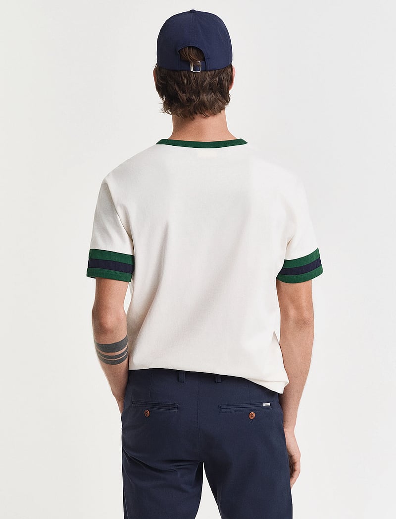 GANT - GRAPHIC T-SHIRT - kortærmede t-shirts - cream - 2