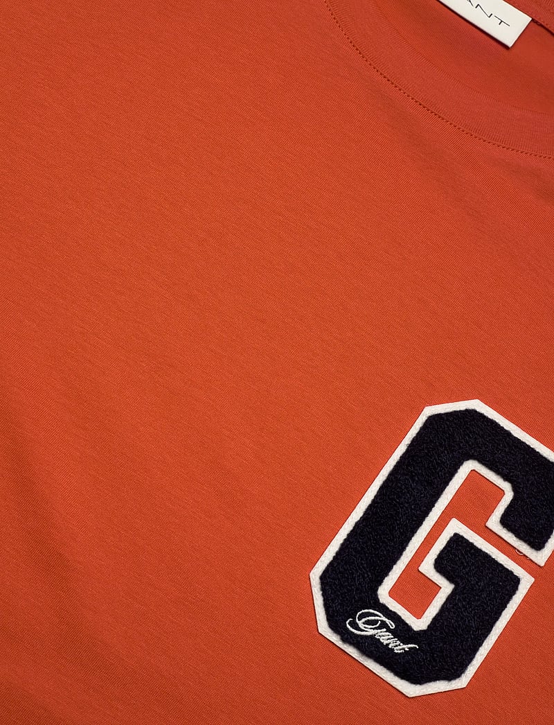 GANT - G BADGE SS T-SHIRT - kortärmade t-shirts - deep orange - 2