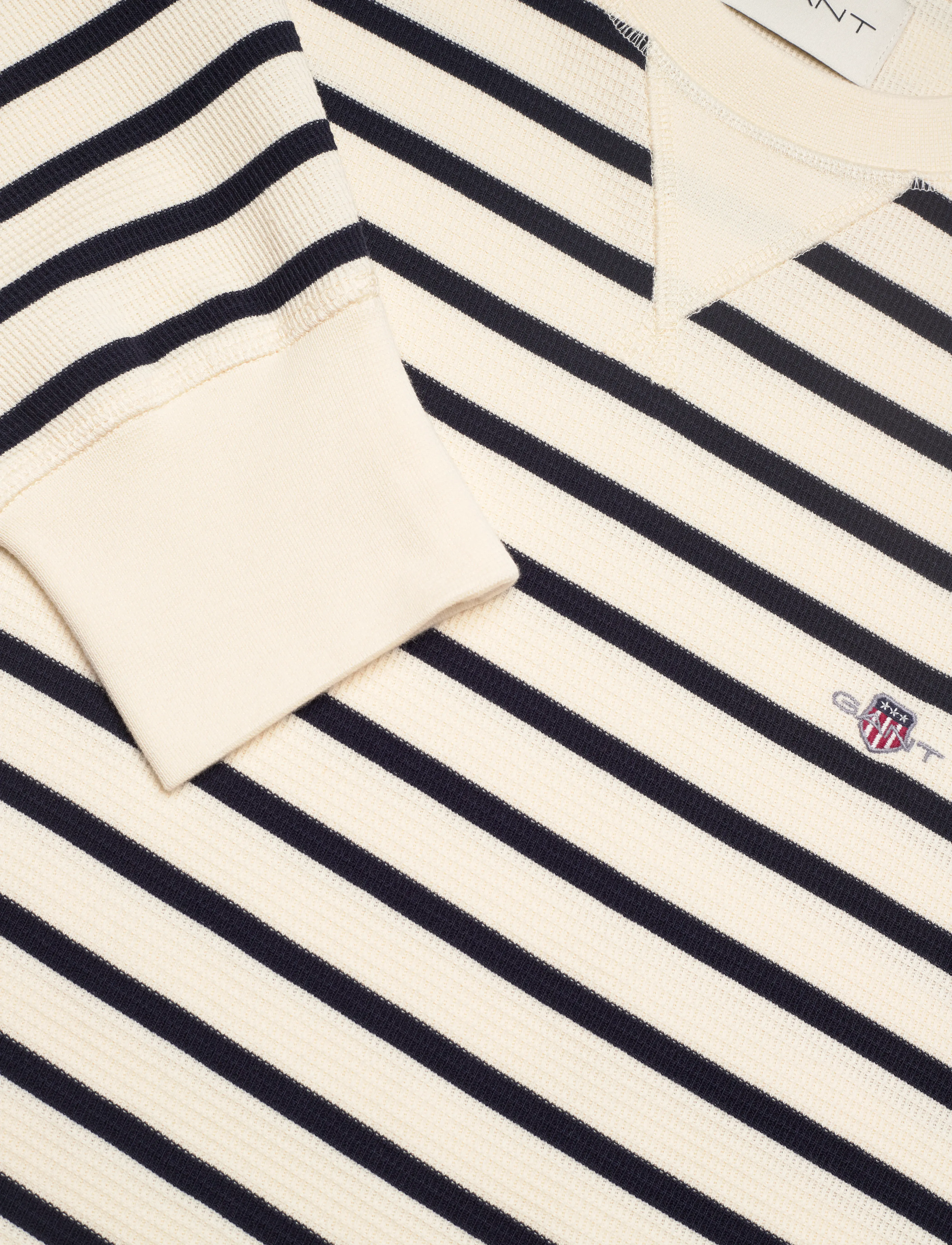 Gant - STRIPED WAFFLE SWEAT C-NECK - nach anlass kaufen - cream - 2