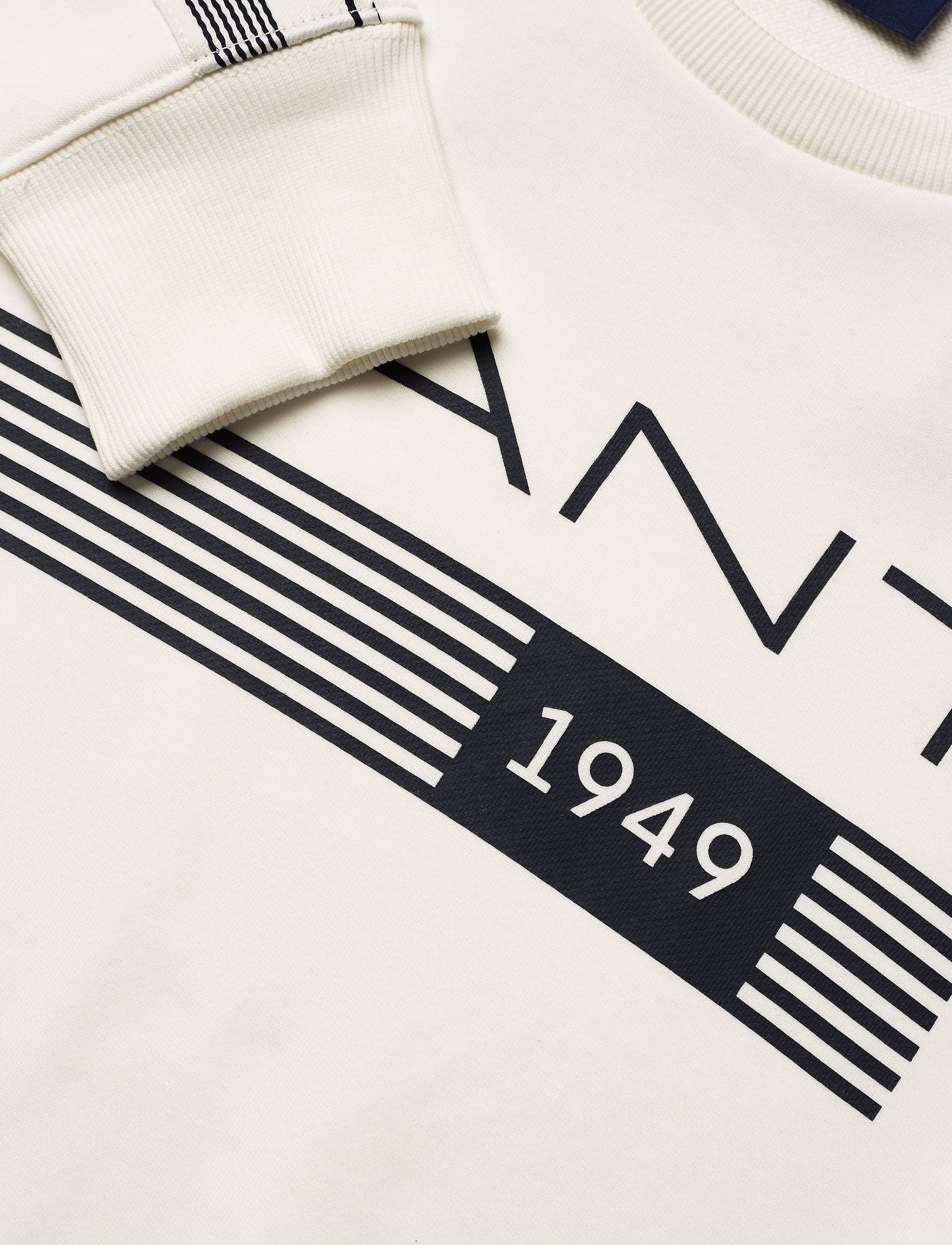GANT - D1. 13 STRIPES C-NECK SWEAT - eggshell - 2
