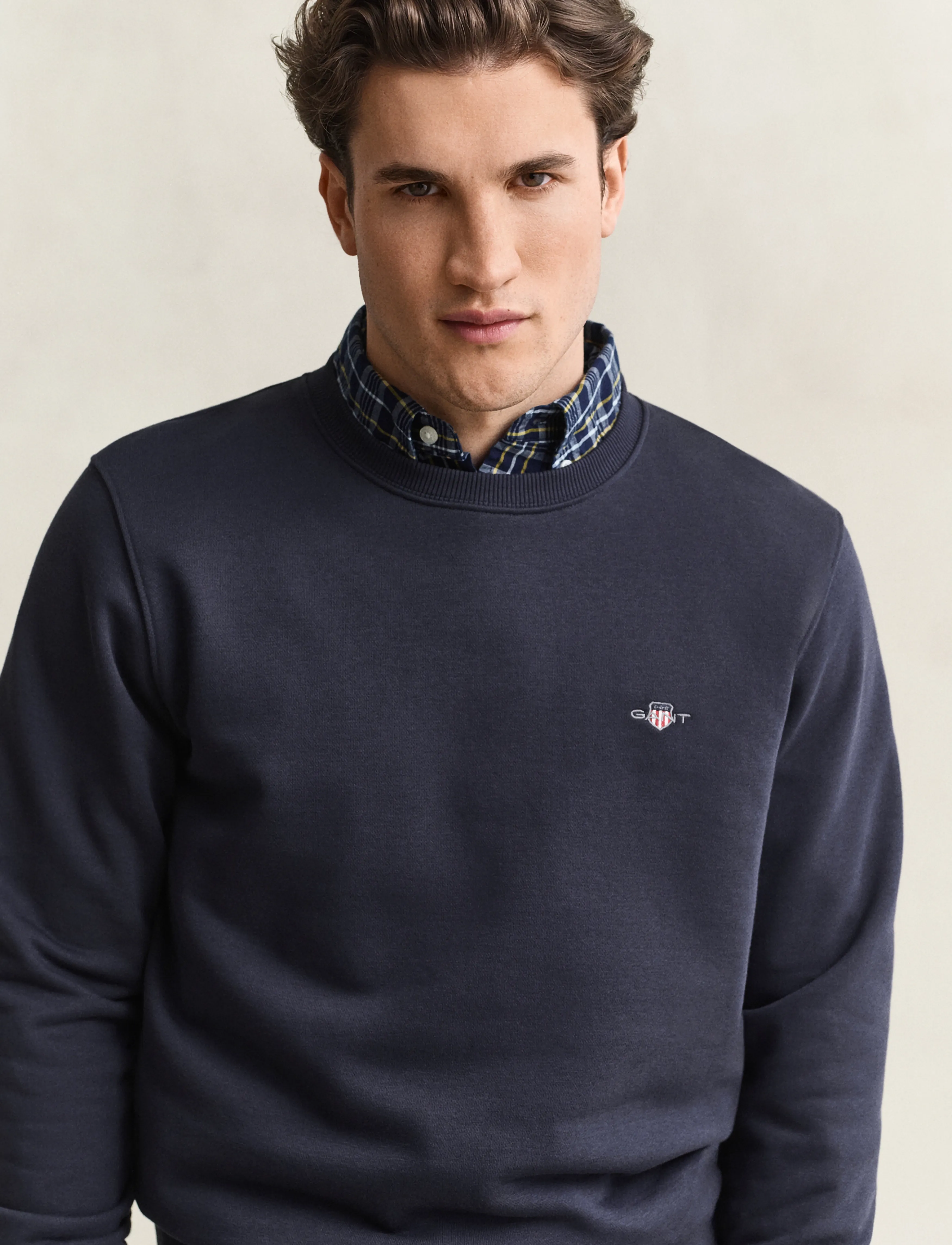 Gant - REG SHIELD C-NECK SWEAT - sweatshirts - evening blue - 5