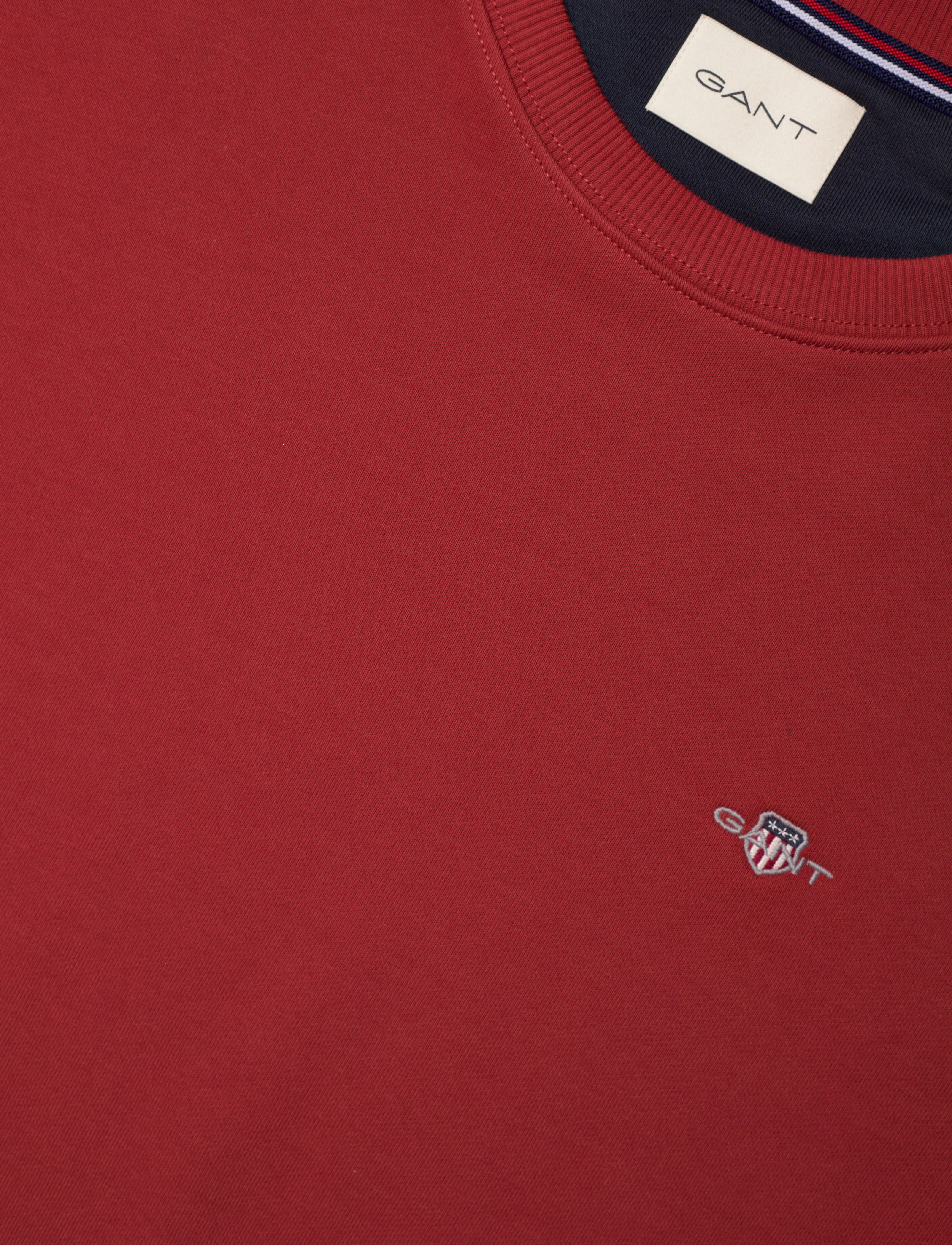 Gant - REG SHIELD C-NECK SWEAT - sweatshirts - iron red - 2