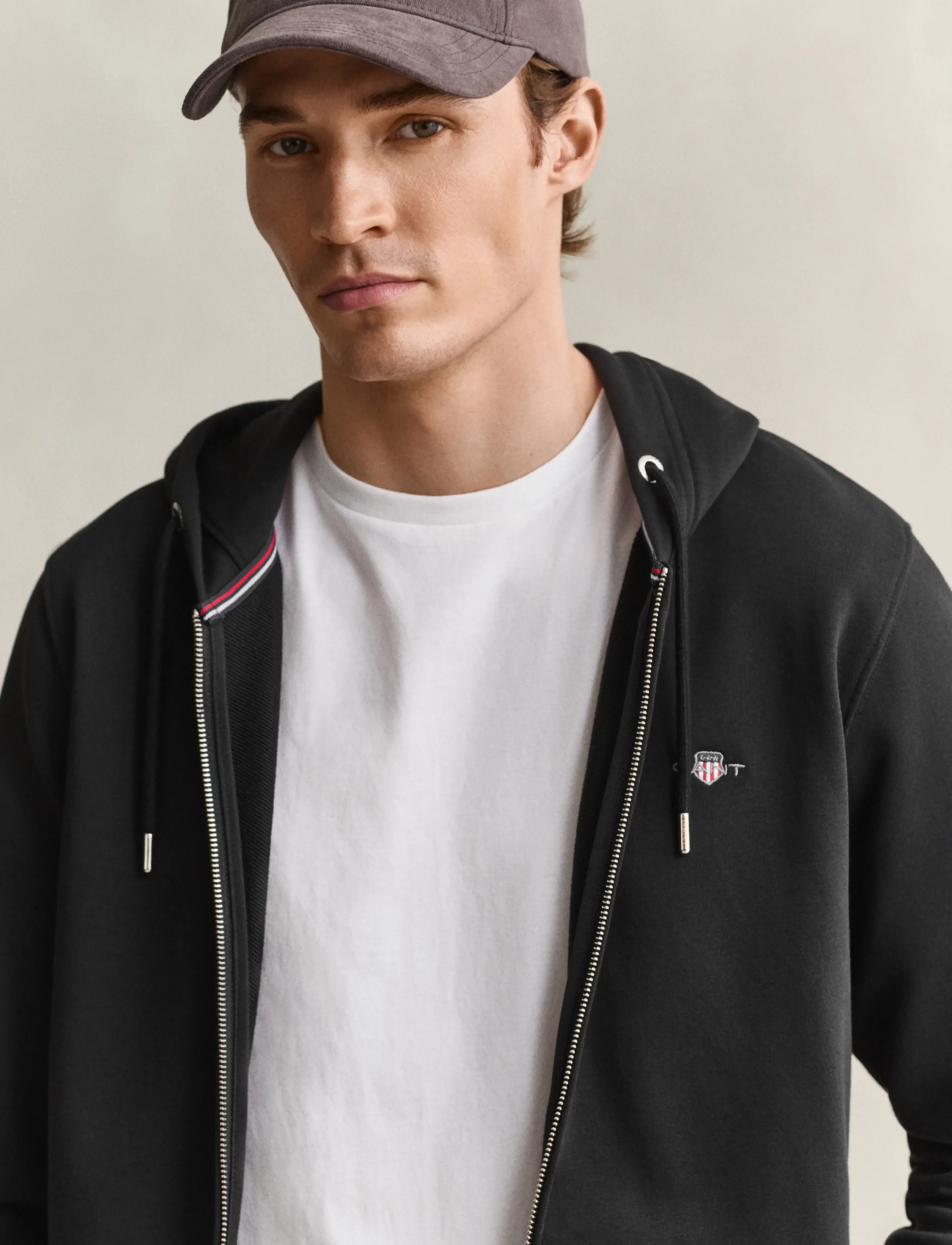 Gant - REG SHIELD FULL ZIP HOODIE - kapuutsiga pusad - black - 3