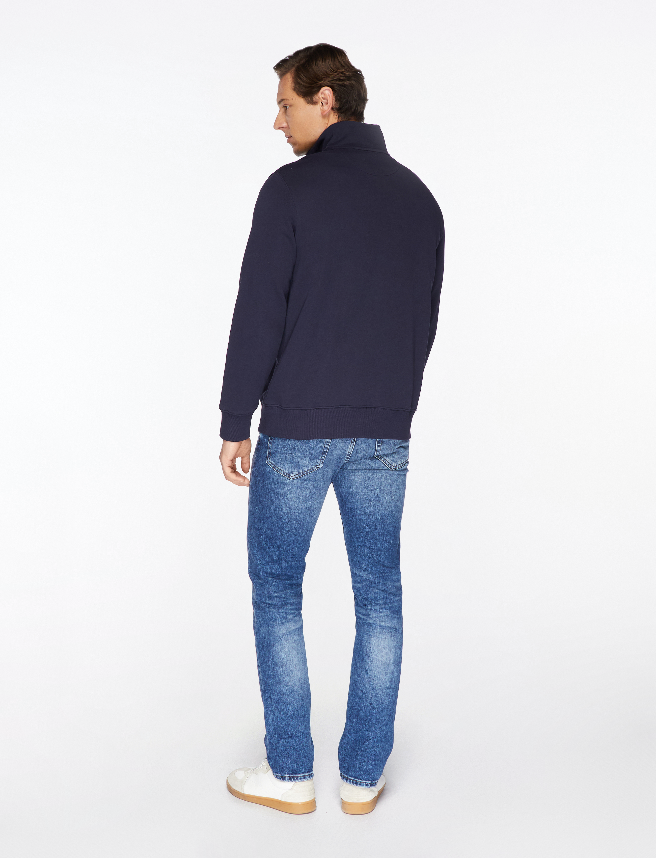 Sweatshirt 5