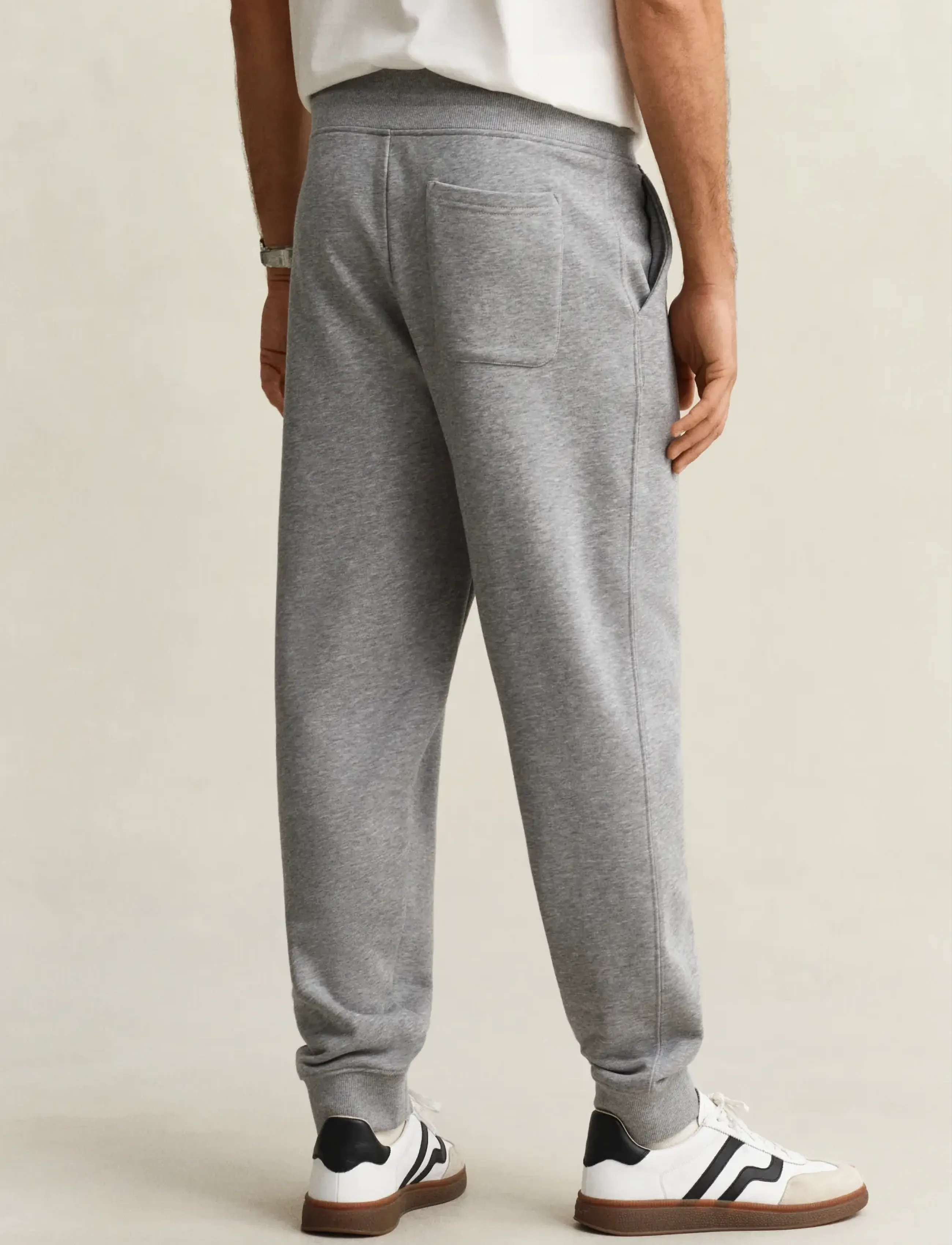 Gant - REG SHIELD SWEATPANTS - shop by occasion - grey melange - 3