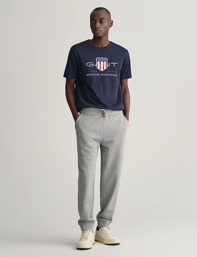 GANT - REG SHIELD SWEATPANTS - nach anlass kaufen - grey melange - 5