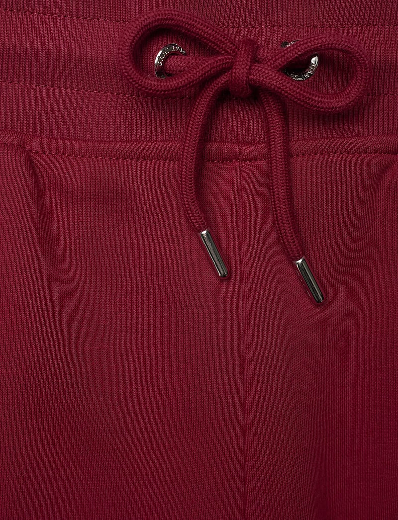 GANT - REG SHIELD SWEATPANTS - shop efter anledning - plumped red - 3