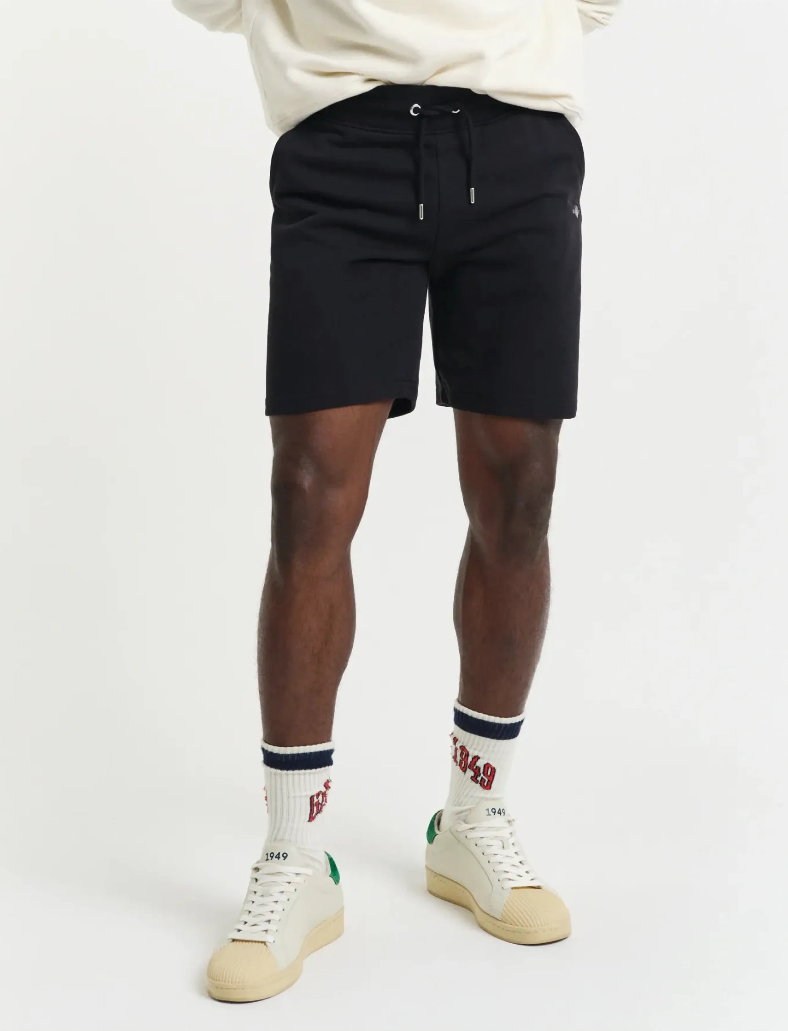 GANT REG SHIELD SWEAT SHORTS - Urlaubsfavoriten - BLACK / black