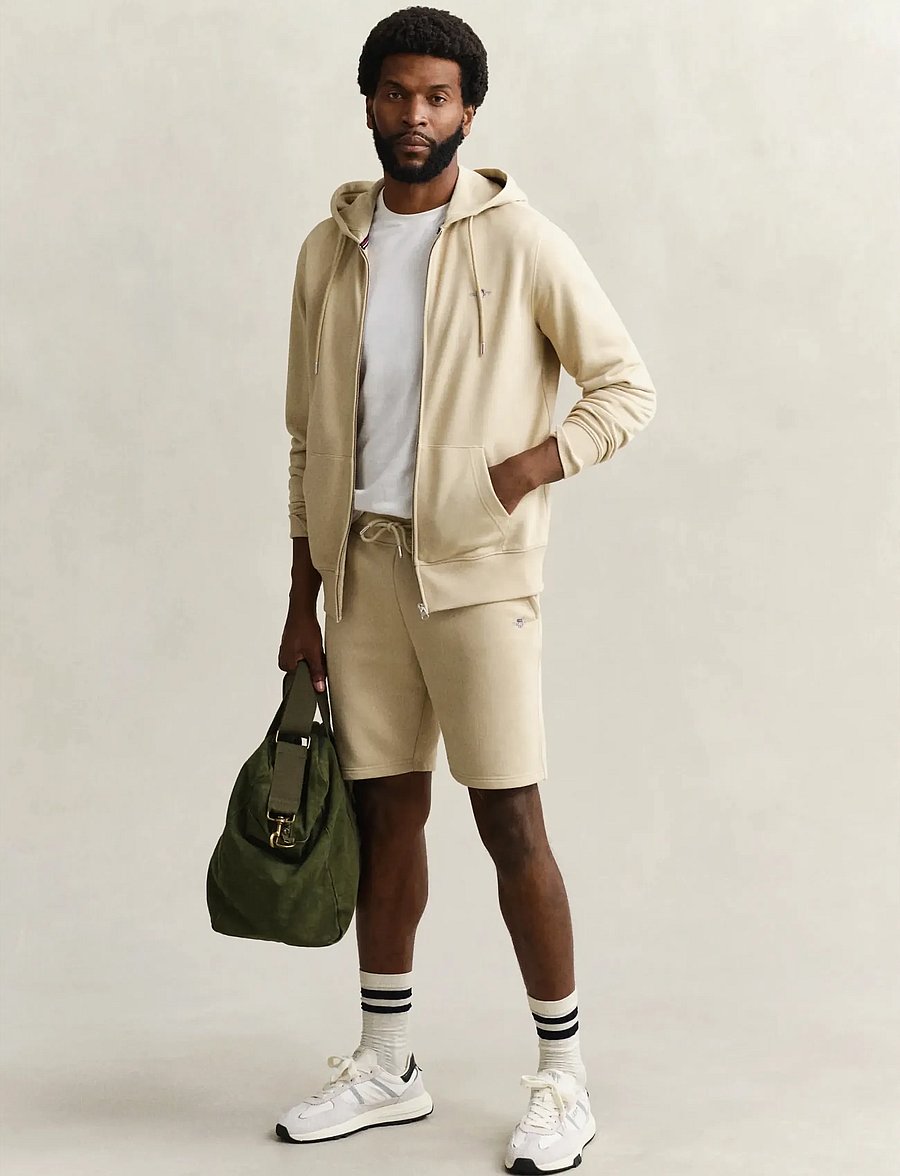 Gant - REG SHIELD SWEAT SHORTS - mjúkar stuttbuxur - oat beige - 4