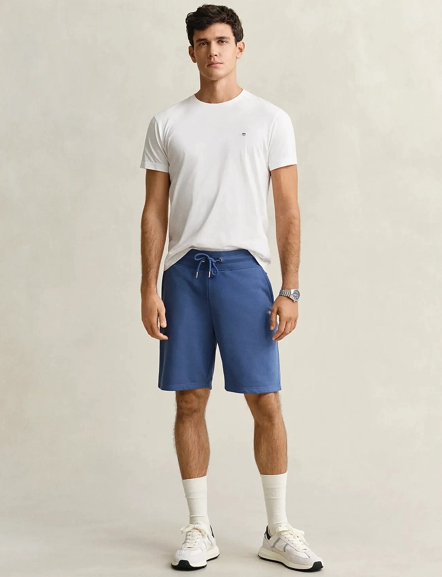 Gant - REG SHIELD SWEAT SHORTS - sweat shorts - vintage blue - 0